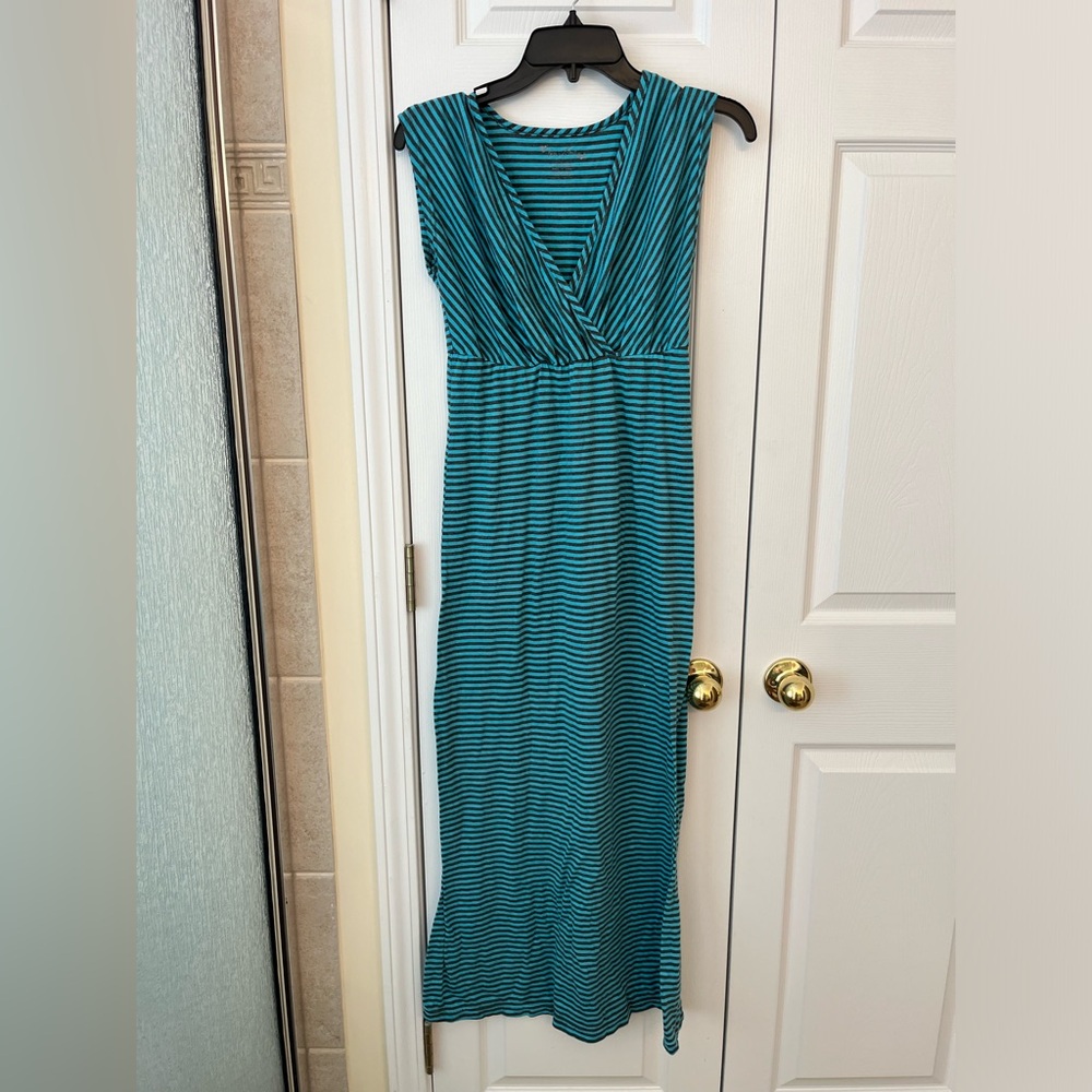 Beautiful multi-use dress size S Also works in size M